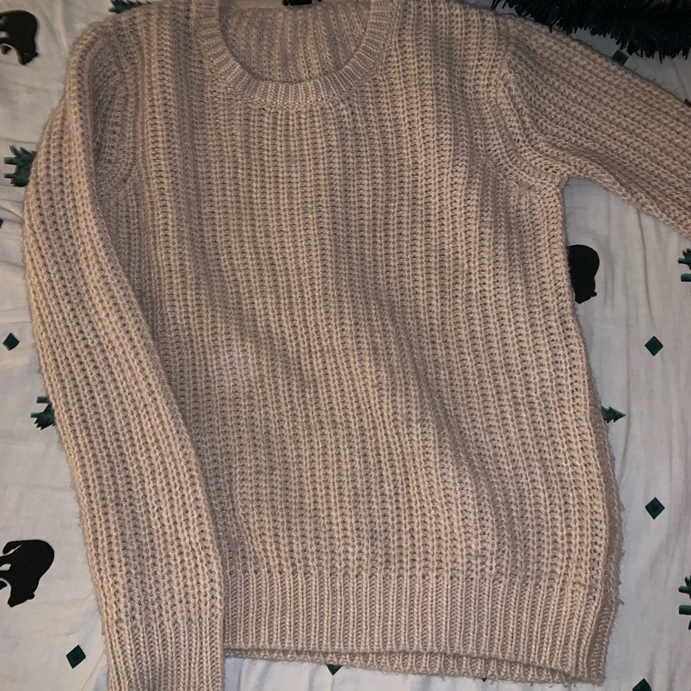 Oversized knitted sweater